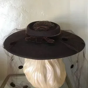 EXCEPTIONAL VINTAGE BROWN FELT WIDE BRIM HAT -  FELT DOTTED VEIL & FEATHER TRIM Hand painted cowboy hat for sale main image 3